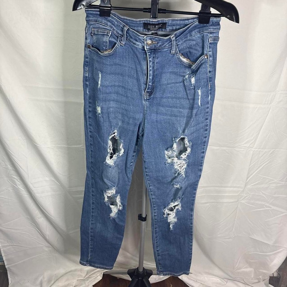 Judy Blue denim jeans with ripped detail